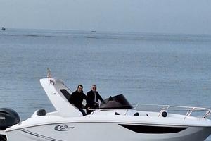 Open Cabina da 7.6 mt  full optional 