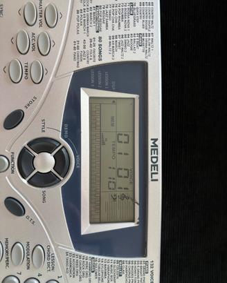 tastiera marca medeli