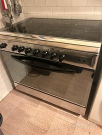 Cucina Hotpoint Ariston a gas 90 x 60