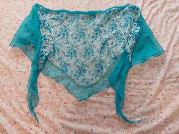 Foulard azzurro e bianco stampa floreale