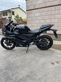Yamaha r3