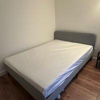 Letto Matrimoniale 140x200 con marerassgrigio ikea