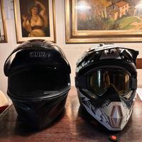 2 caschi moto AGV integrale e MDS cross