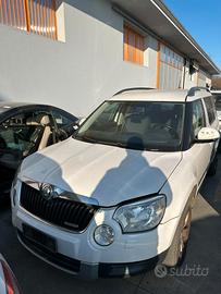 SKODA YETI del 2011 per RICAMBI