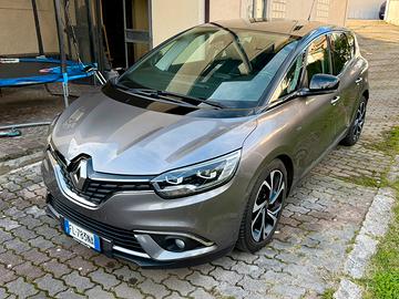 Renault Scenic 1.5 Dci elettrica/diesel