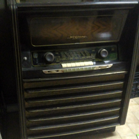 Radio giradischi grunding