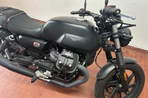 Moto Guzzi V7 IV - 2022