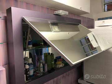 Specchio contenitore bagno