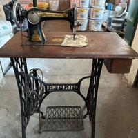 Tavolino  Singer originale anni 20
