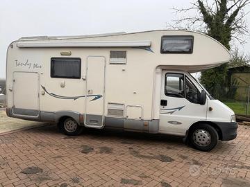 Camper mansardato