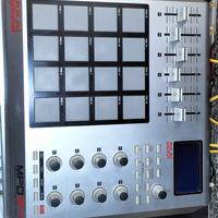 Akai MPD24