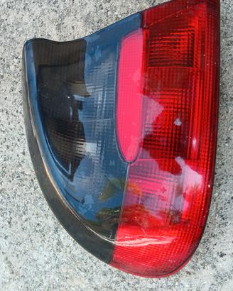 Faro posteriore opel tigra 1999 