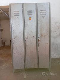 Armadietto  in ferro
