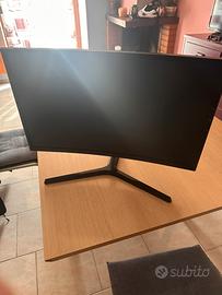 Ps4 +giochi + monitor pc samsung 24 pollici