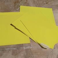 fogli A4 adesivi giallo fluo. A4 adhesive paper.