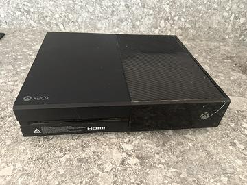 Xbox One + 7 giochi - Pronta all’uso!