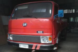 Camion fiat om40
