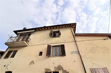 Appartamento di 80 m² con 4 locali e box auto a Mo