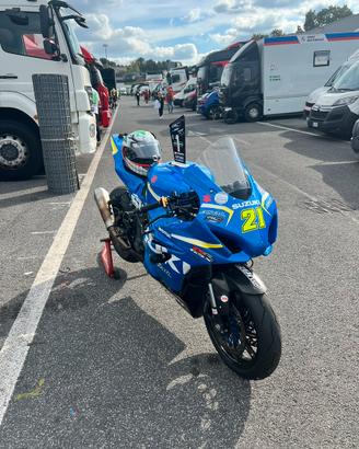 Carene vetro resina vtr suzuki gsxr 1000 2017 2020