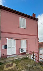 Bilocale annuale a Oschiri