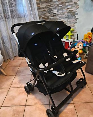 passeggino gemellare  mai usato in ottime condizio