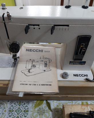 macchina da cucire Necchi 502