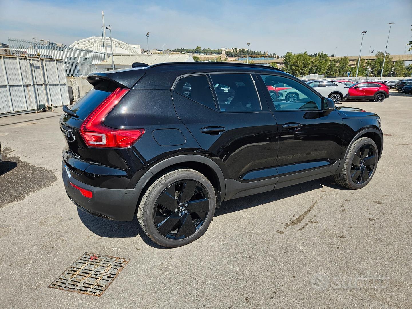 Volvo Xc40 2026 photo 2
