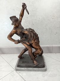 scultura in bronzo "gladiatore contro leone" 