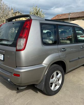 Nissan X-Trail 2.2 DCI 4WD inseribile