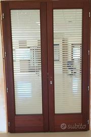 PORTONE INGRESSO PALAZZO DISPONIBILE