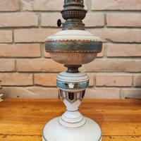 Lampada a petrolio (o a cherosene) da tavolo
