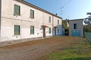 Villa di 180 m² con più di 5 locali e box auto dop