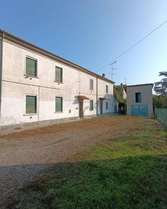 Villa di 180 m² con più di 5 locali e box auto dop