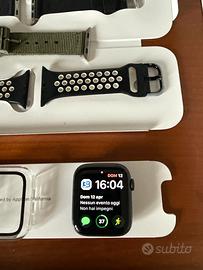 Apple Watch serie cinque, 44 mm