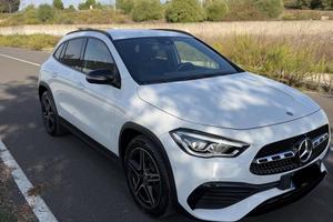 MERCEDES-BENZ GLA 200 CDI 150 CV PREMIUM AMG
