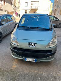 Peugeot 1007 1.4 hdi