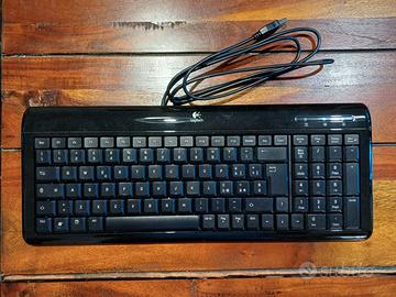 Tastiera italiana Logitech Ultra-Flat Keyboard USB