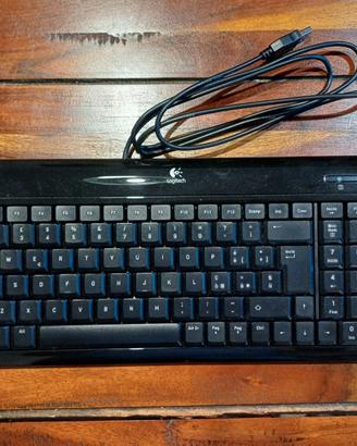 Tastiera italiana Logitech Ultra-Flat Keyboard USB