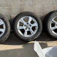 Cerchi in lega Audi 16" con gomme termiche
