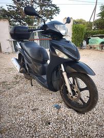 Suzuki sixteen 125