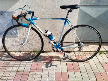bicicletta da corsa vintage 