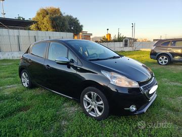 Peugeot 208 PureTech 82 5 porte Access