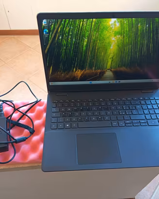 DELL 15,6" FHD 8/256GB MVMe i3-11th Win11 25H2