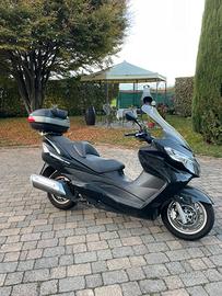 Moto Suzuky Burgman 400