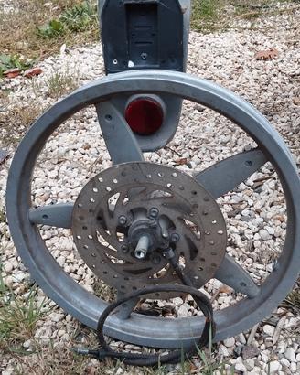 cerchio anteriore per scarabeo 50