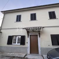 CASA INDIPENDENTE CON GIARDINO E BOX AUTO