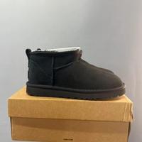 Stivali da neve UGG Mini neri, taglia 39