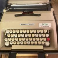 Macchina da scrivere olivetti Lettera 35