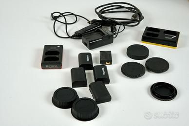4 batterie Canon LP-E6N + accessori vari