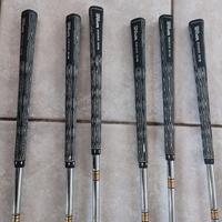 Set 9 mazze da golf Callaway e Wilson